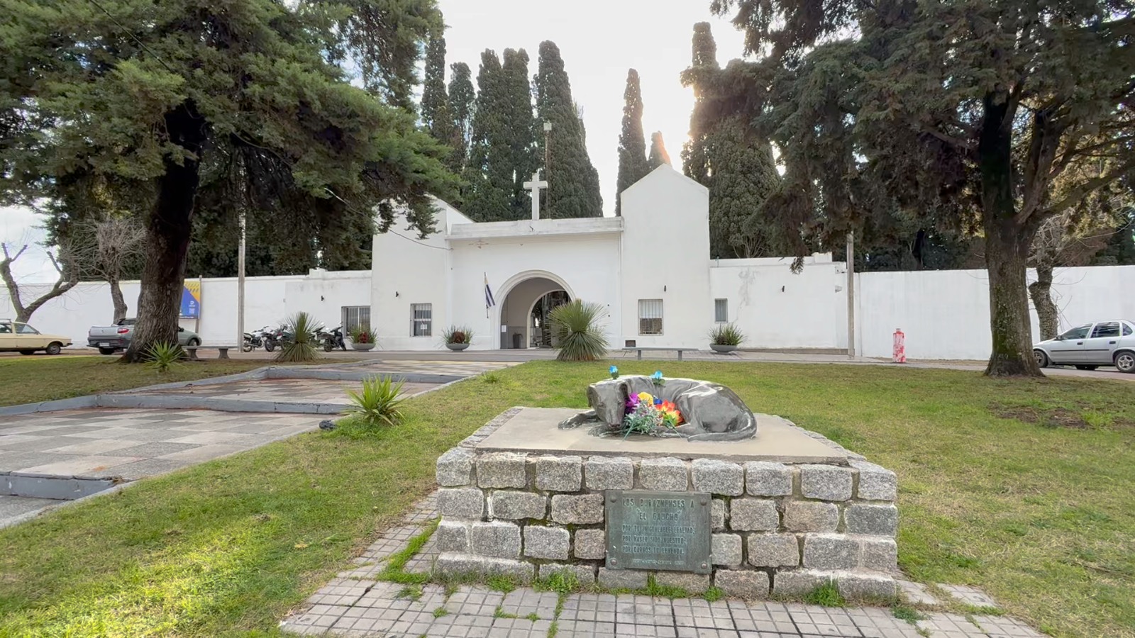 Necrópolis de Durazno adaptó horarios para semana de turismo